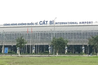 LOCATION-カットビ国際空港や高速道路インターチェンジからも至近。<br />
        日本食レストランやショップが多く集まるバンカオ通りや工業団地へのアクセスも良い立地です。<br />
        近隣には、国際病院やインターナショナルスクールがあるほか、<br />
        2020年にはAEON MALLも開業予定で、今後の賑わいが期待されるエリアです。-Roygent Parks Hai Phong