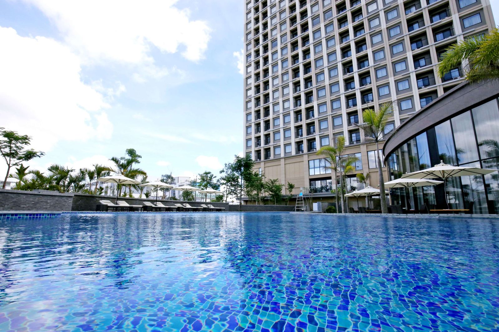 Outdoorpool_roygentparkshaiphong